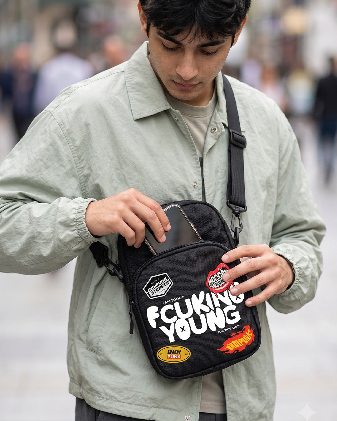 Young sling bag Pro